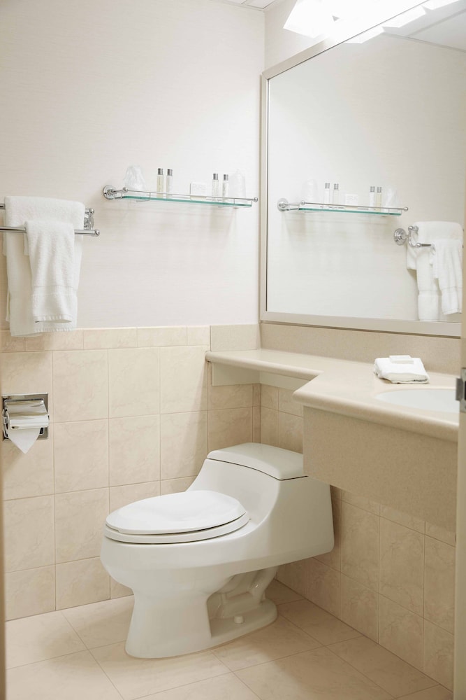 Ethan Allen Hotel - photo 23