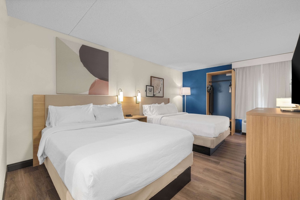 Spark by Hilton Colorado Springs I 25 Central - photo 15
