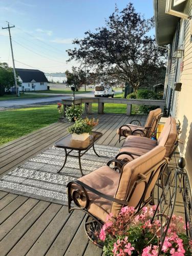 Hazel House — 4-Star Luxury Hotel in Saint Ignace, United States
