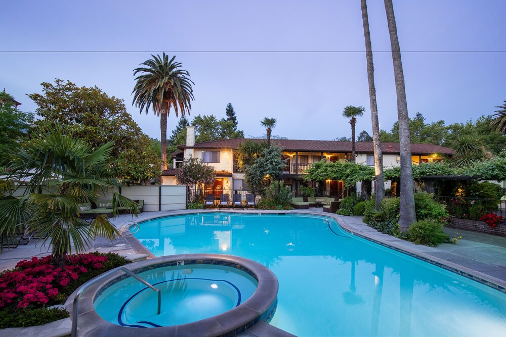 Roman Spa Hot Springs Resort - carbon neutral hotel in Calistoga