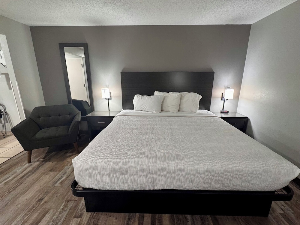 Baymont by Wyndham Great Falls City Center - photo 9