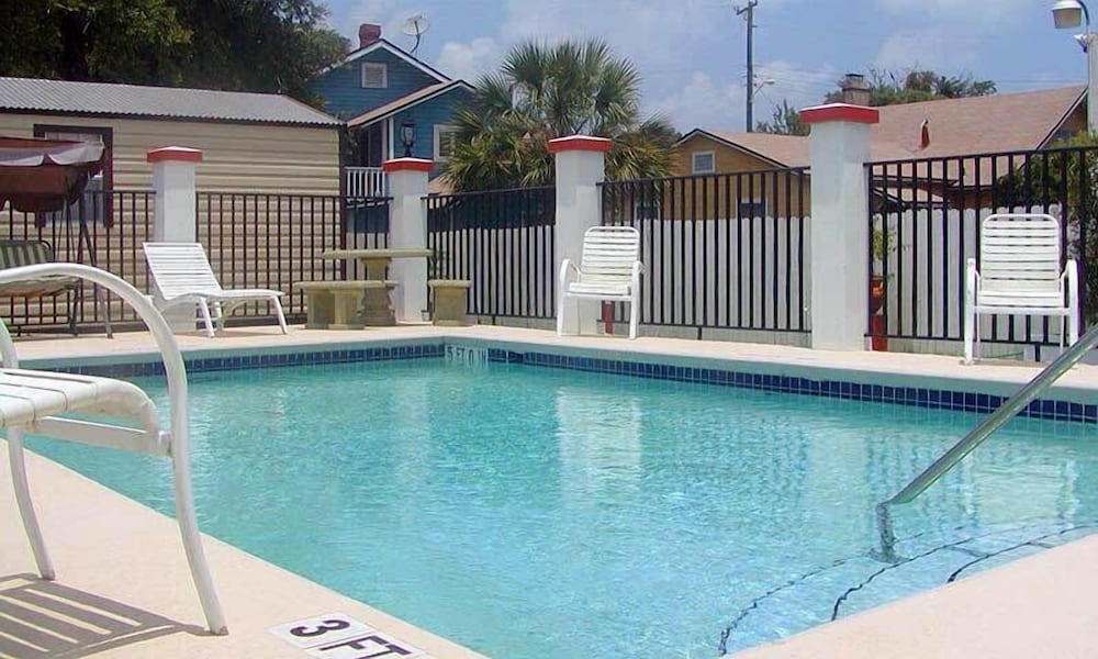 Merida Inn and Suites - photo 29