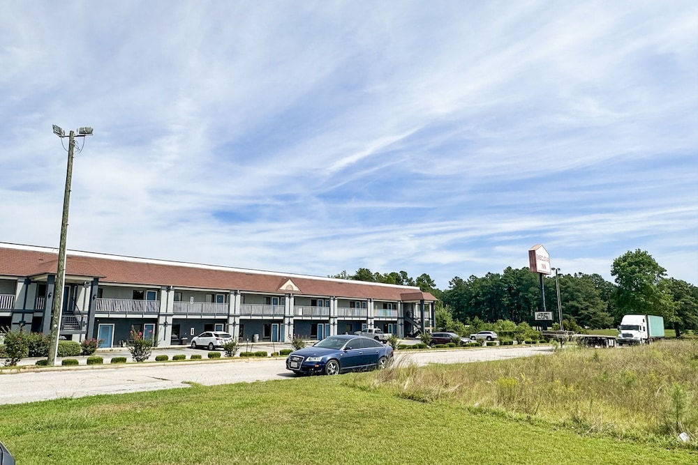 Executive Inn Ridgeway I 77 - photo 4
