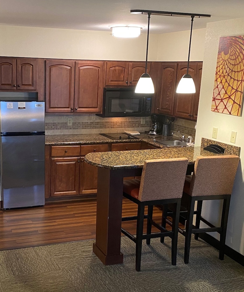 Staybridge Suites Great Falls by IHG - photo 40
