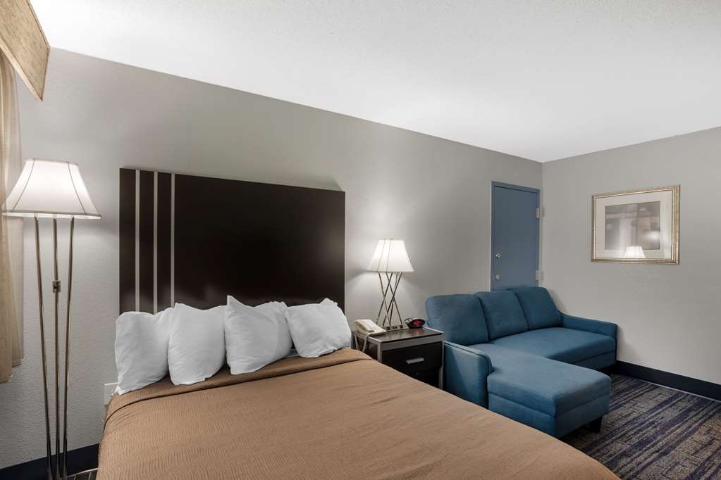 Best Western Plus Reading Inn & Suites - photo 39
