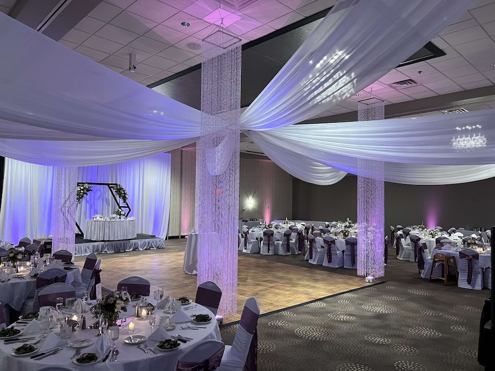 DoubleTree by Hilton Hotel Bloomington - photo 84