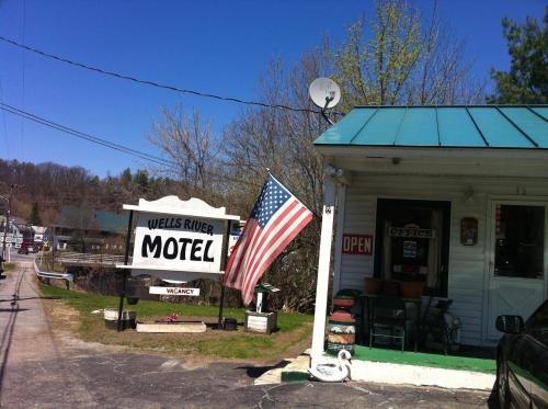 Wells River Motel - photo 49