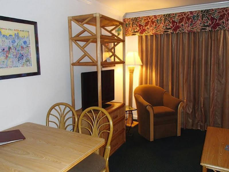 The Victorian Condo Hotel - photo 9