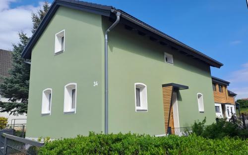 Hümmer Chalets in Breitengussbach, Germany