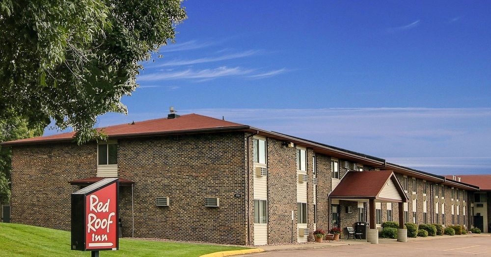 Econo Lodge Sioux Falls Empire Mall - photo 11