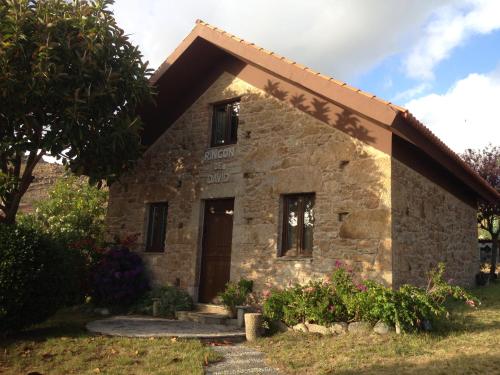 O Rincón de David - carbon neutral hotel in Cee