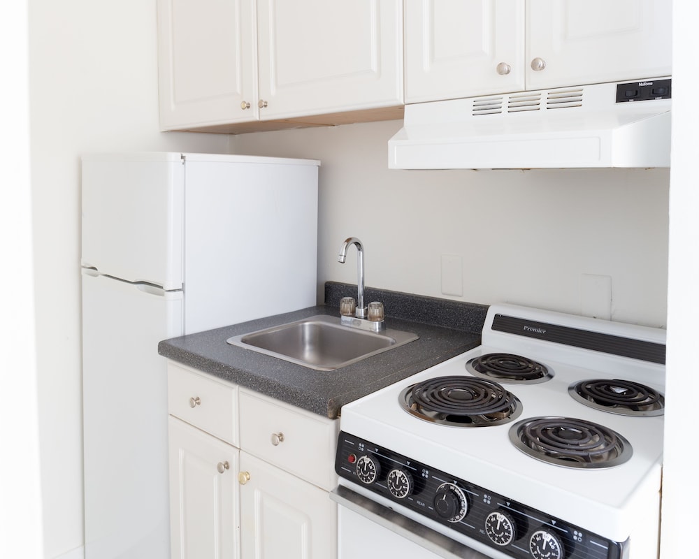Classic 2BR in Back Bay by Sonder - photo 27