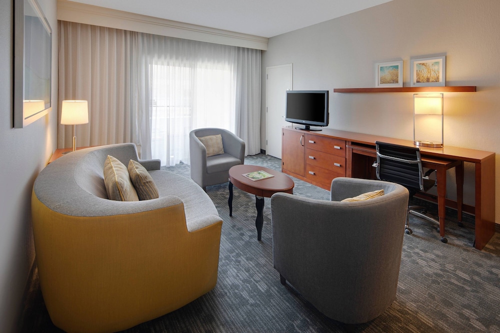 Courtyard by Marriott Addison Midway - photo 14
