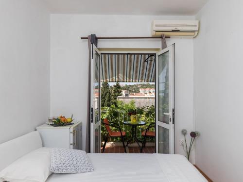 Guest House Bradas Twin Room with Shared Bathroom No4