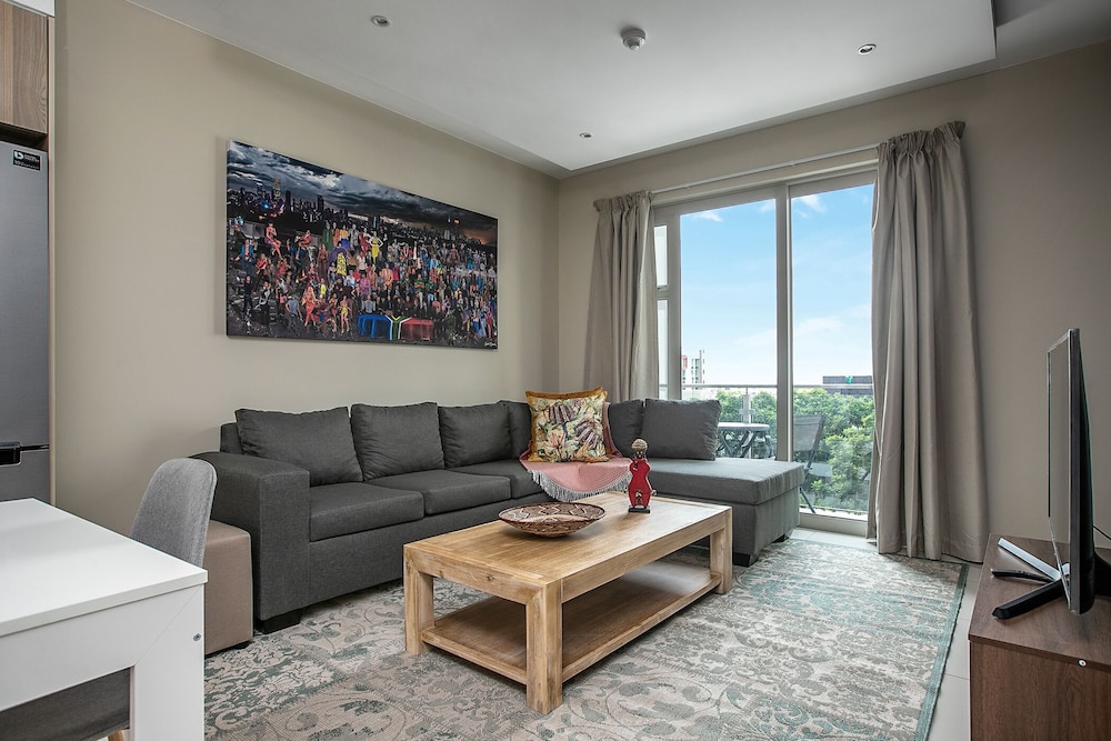 The Tyrwhitt Unit 308 — 4-Star Luxury Hotel in Johannesburg, South Africa