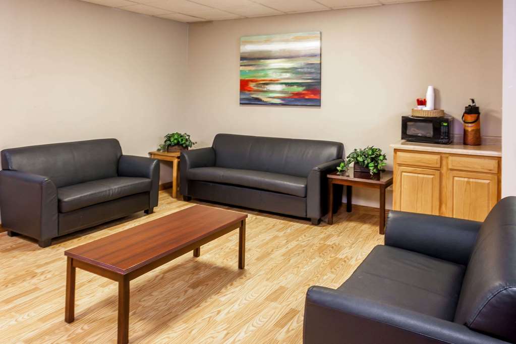 Days Inn by Wyndham Portage Indiana Dunes National Park - photo 3