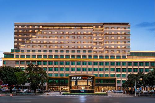 Intercity Guangzhou Huadu — 4-Star Luxury Hotel in Guangzhou, People's Republic of China