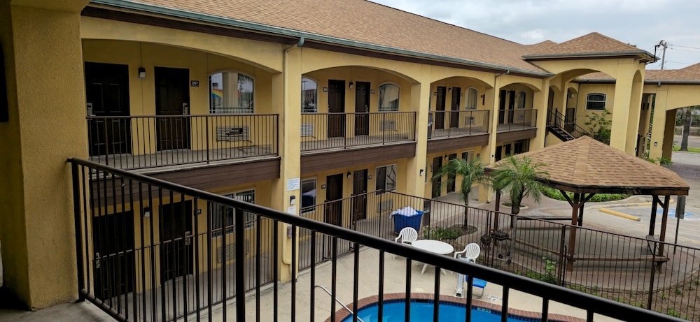 Texas Inn and Suites RGV - photo 76