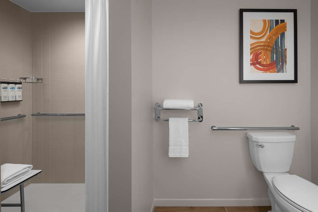 Hyatt House Lansing University Area - photo 23