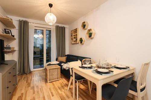 2HomeRent Nowa Mangalia — 4-Star Luxury Hotel in Warsaw, Poland