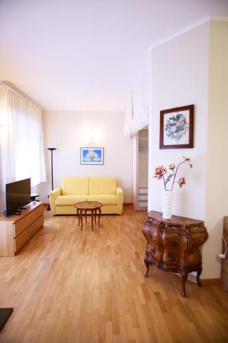 Sofia House with Private Parking — 4-Star Luxury Hotel in Genoa, Italy