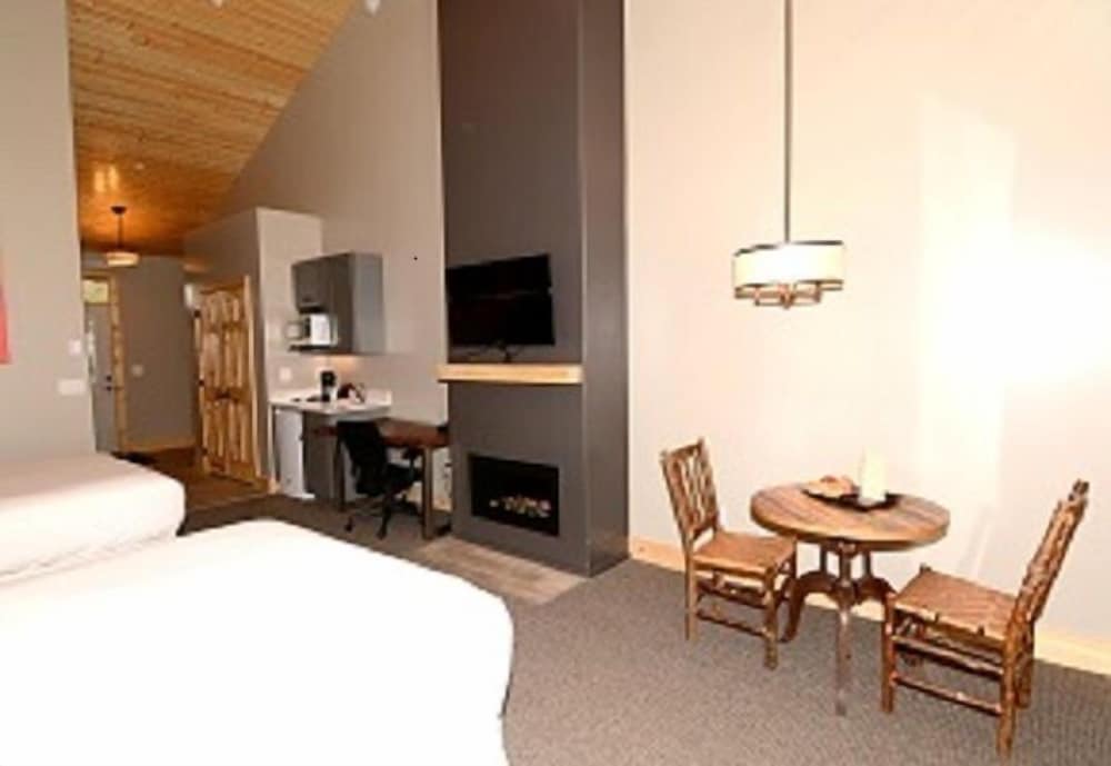 Lakeside Lodge Resort & Marina - photo 13