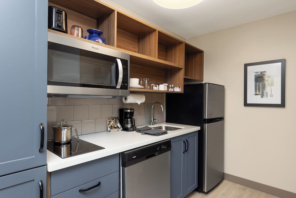 Candlewood Suites Mcpherson by IHG - photo 6