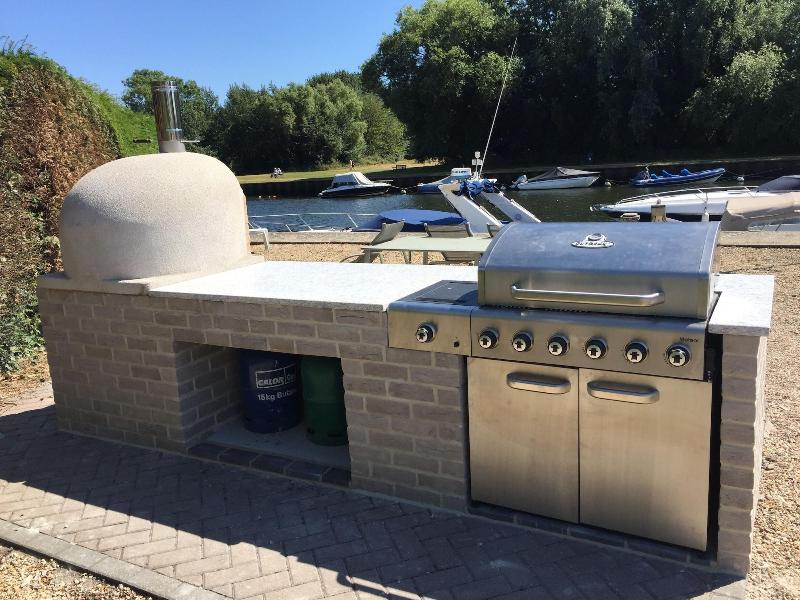 Riverside Park Self Catering Holidays in Christchurch, United Kingdom