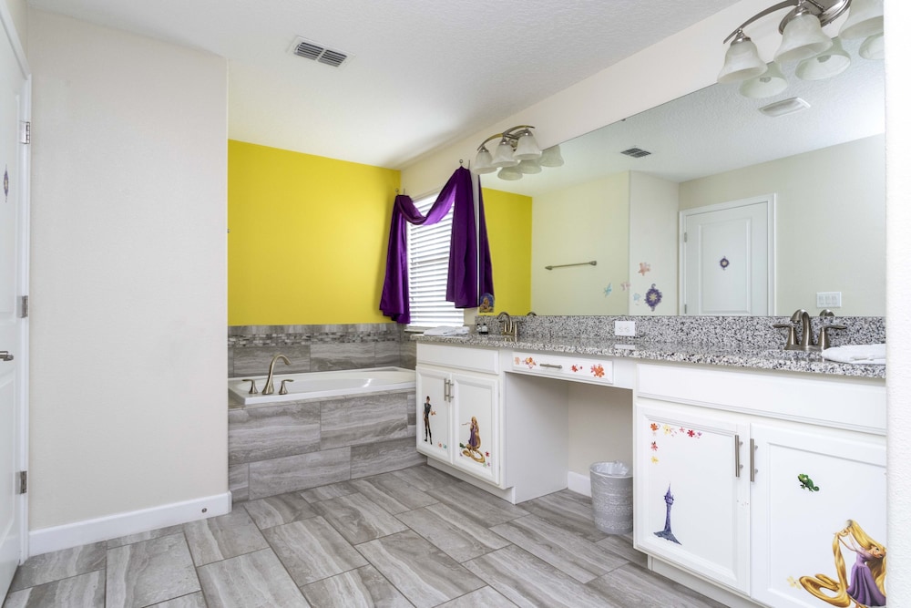 Brilliance At Solterra Resort By Shine Villas #092 5 Bedroom Villa - photo 40