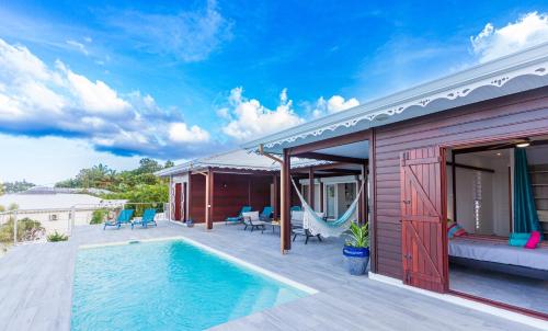 Lala Mangue 4chambres 8pers piscine privée vue mer in Sainte-Rose, Guadeloupe