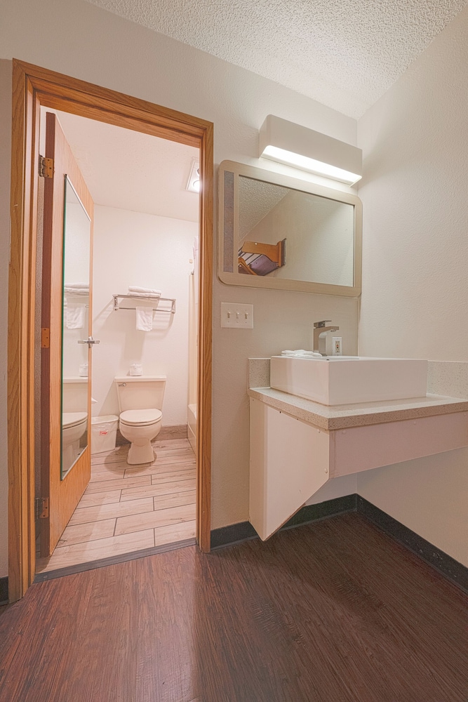 Budget Inn Oregon City Portland - photo 46