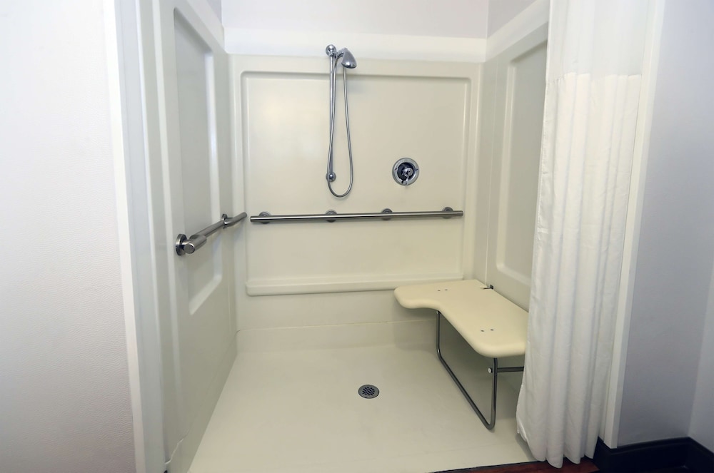 Hampton Inn & Suites Lamar - photo 94