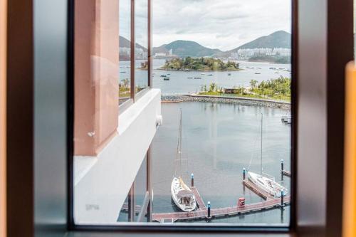 The Castle Ocean Marina Double Suite — 4-Star Luxury Hotel in Yeosu, South Korea