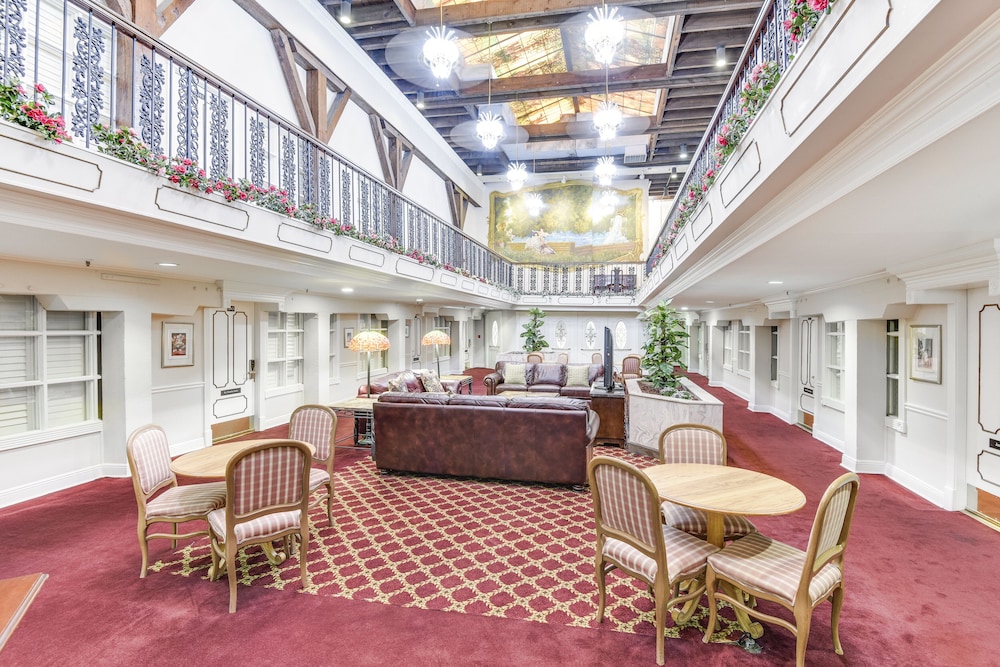 Plaza Suites Downtown New Orleans - photo 52
