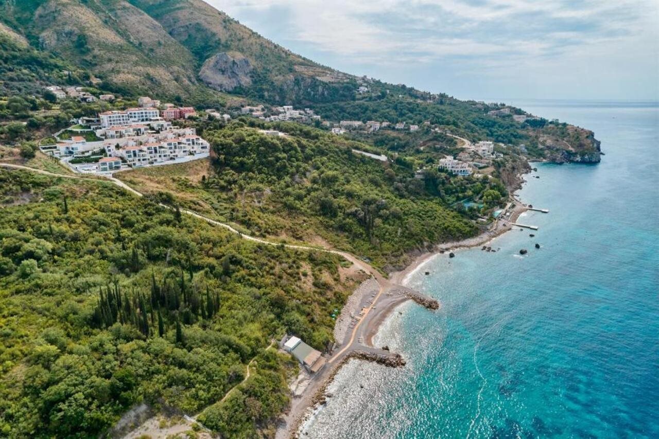 ĀNANTI Resort Residences & Beach Club The Leading Hotels of the World in Budva, Montenegro