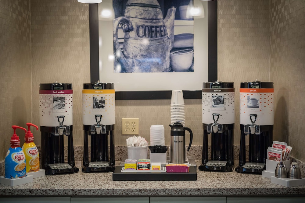Hampton Inn San Francisco Airport - photo 44