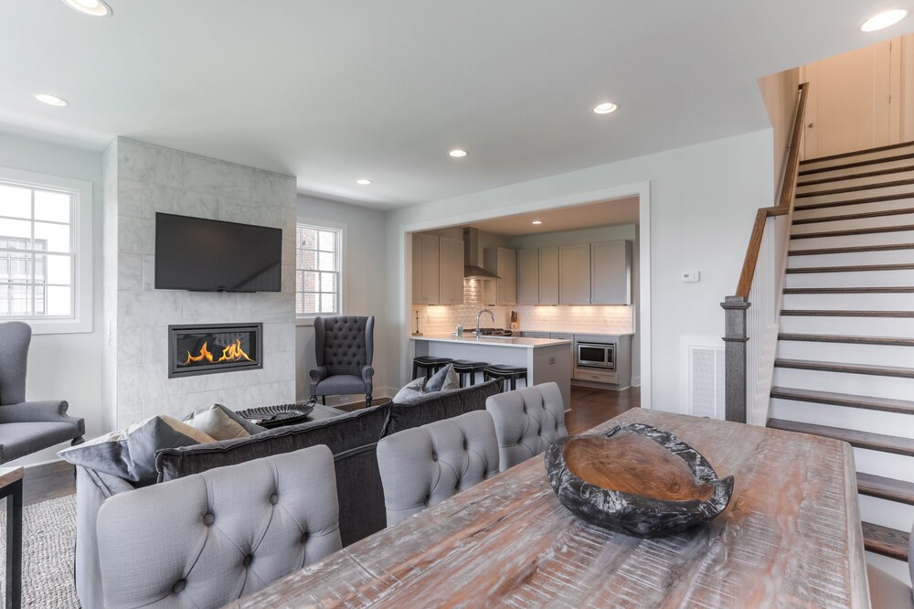 A Nashville Rooftop to Call Yours by RedAwning - photo 8