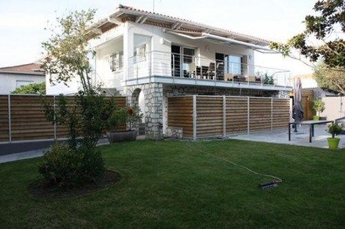 Villa Louizanne — 4-Star Luxury Hotel in Saint-Georges-De-Didonne, France