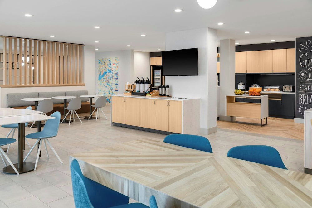 TownePlace Suites by Marriott Holland - photo 29