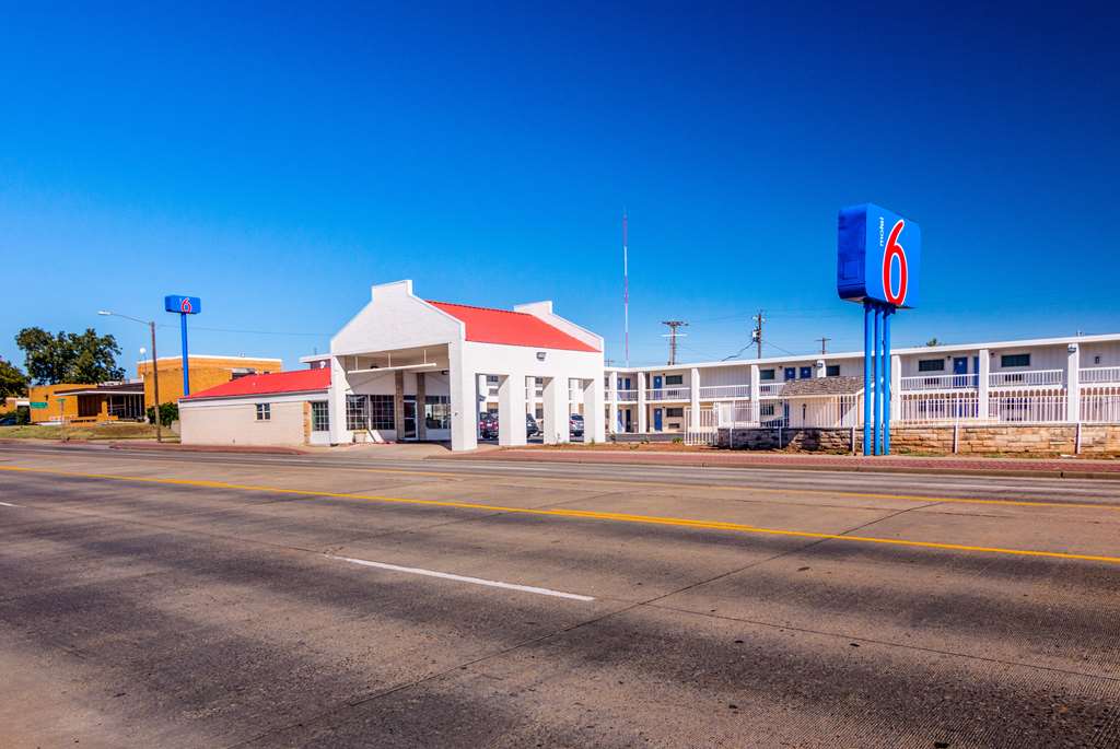 Motel 6 Childress TX - photo 3