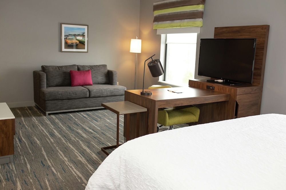 Hampton Inn & Suites Dundee - photo 13