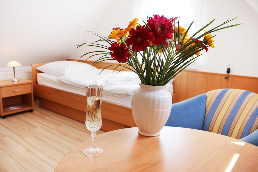 Hotel Kirschstein — hotel in Wolgast