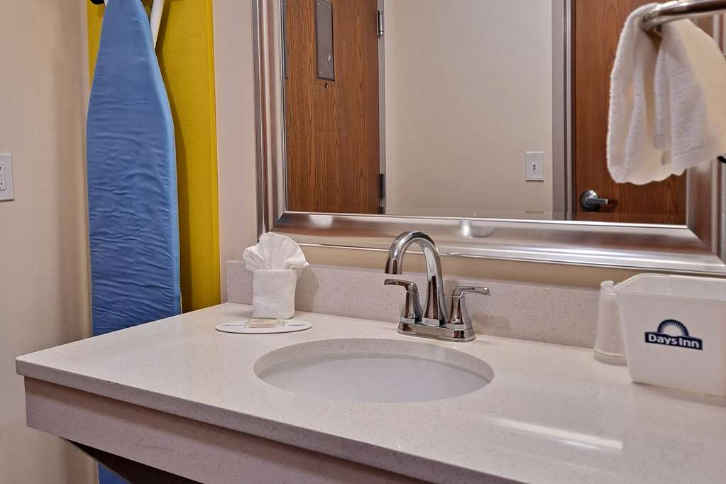 Days Inn by Wyndham Grayson - photo 16