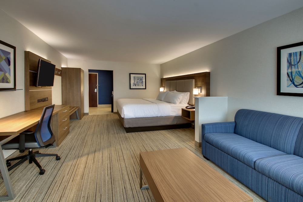 Holiday Inn Express & Suites Mt Sterling North by IHG - photo 106