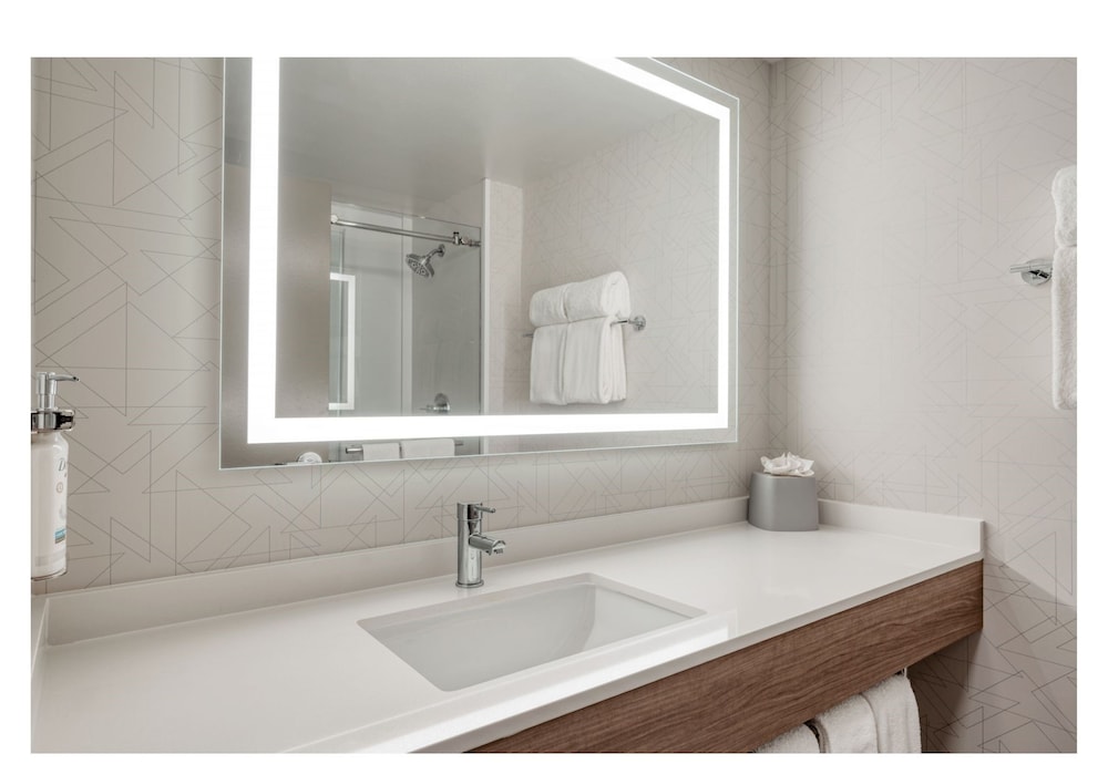 Holiday Inn Express Federal Way Seattle South by IHG - photo 27