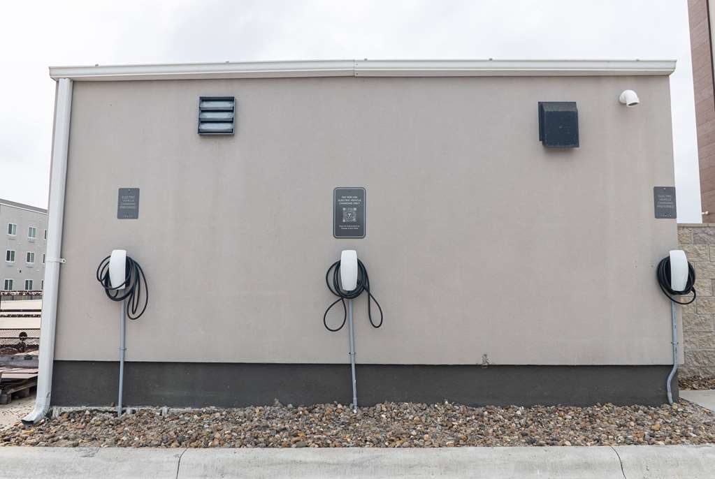 La Quinta Inn & Suites by Wyndham Corpus Christi Southeast - photo 57