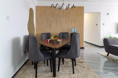 Modern executive three bedroom apartments with swimming pool fully fitted gym and breathtaking city views which offers luxury and comfort in kilimani