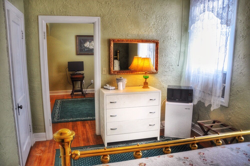 La Plaza Inn - photo 50