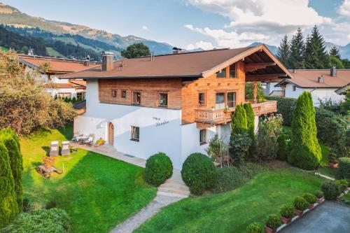 Haus Sandra — 4-Star Luxury Hotel in Kitzbuehel, Austria
