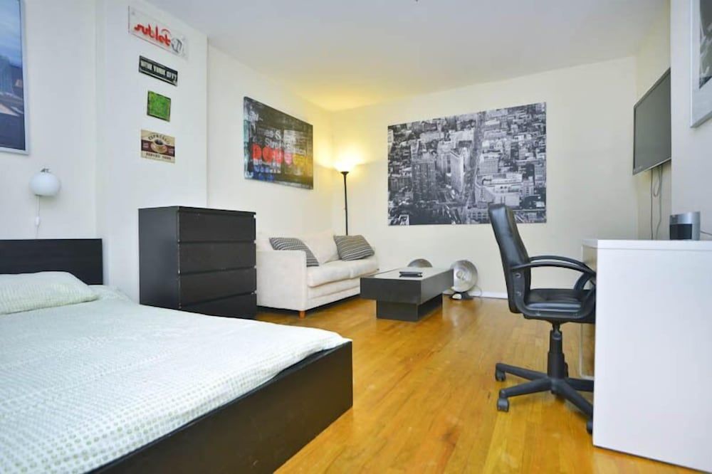 Perfect Studio on Upper East Side - photo 14